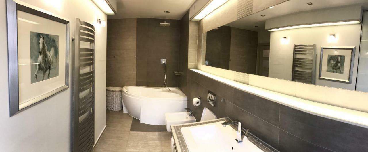 Przystanek Sanok Apartament W Scislym Centrum Екстер'єр фото